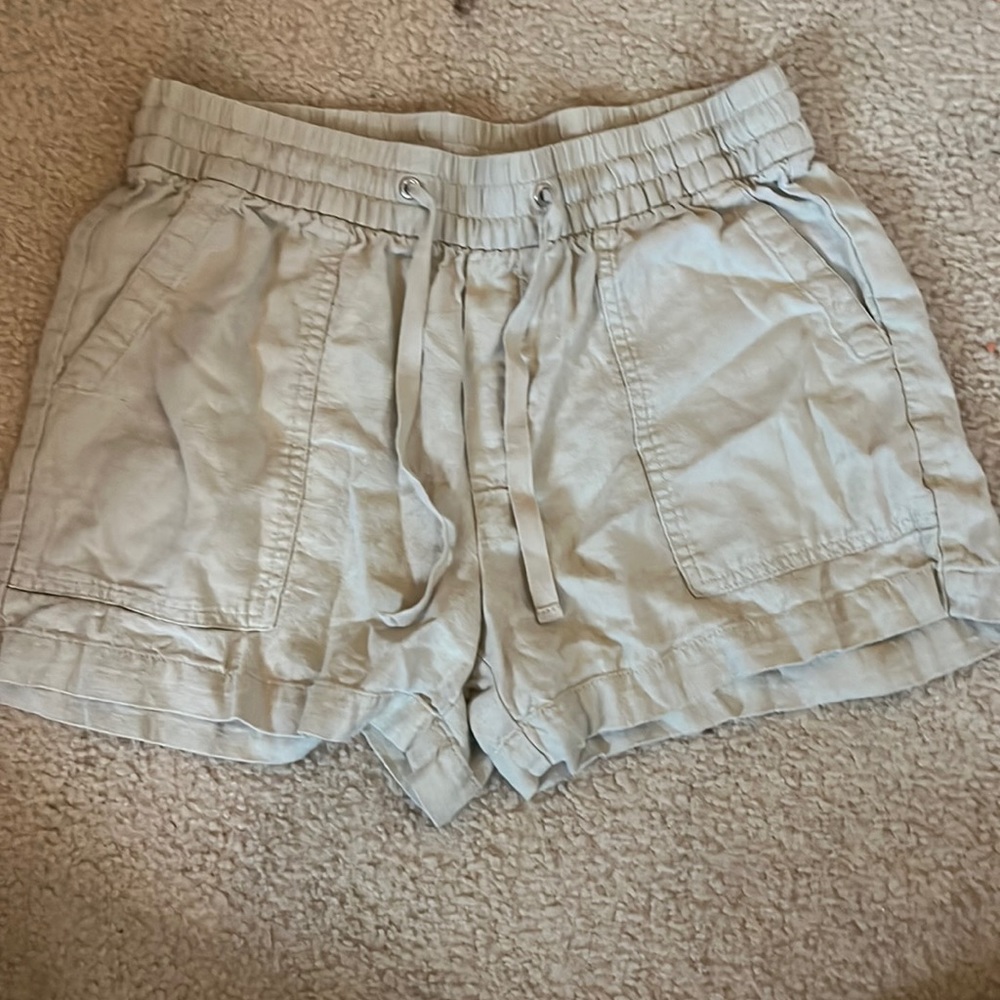 GAP Tan Cargo Shorts